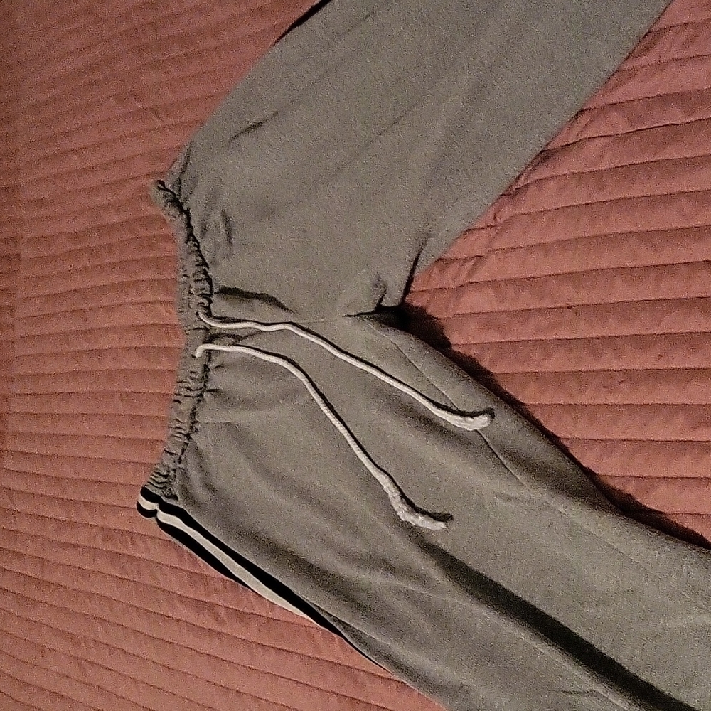 striped grey sweatpants 1x